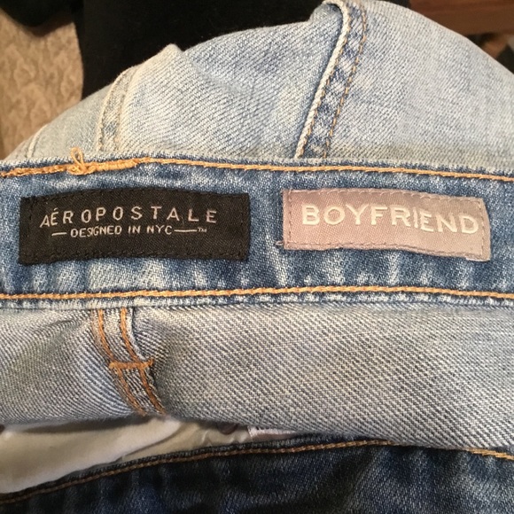 Aeropostale Boyfriend Distressed Jeans - Picture 6 of 7